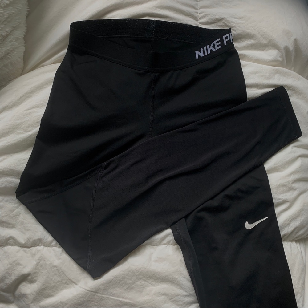 Nike Pro leggings